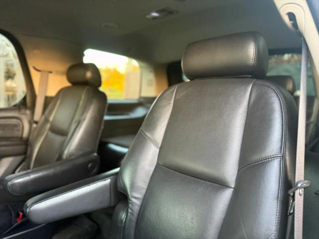 2008 Cadillac Escalade Standard