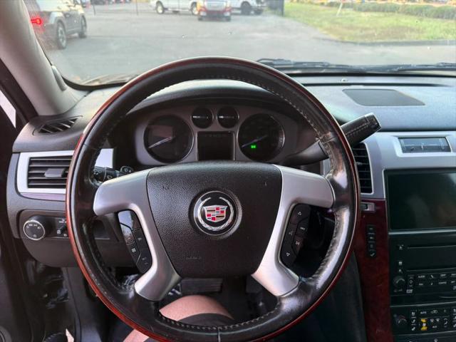 2008 Cadillac Escalade Standard