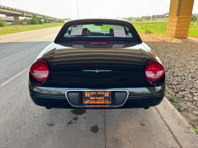 2002 Ford Thunderbird Base