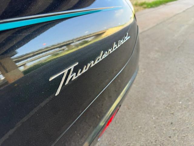 2002 Ford Thunderbird Base