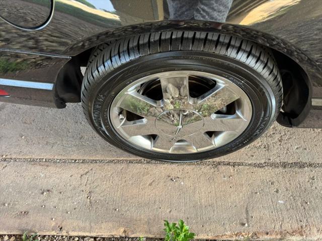 2002 Ford Thunderbird Base