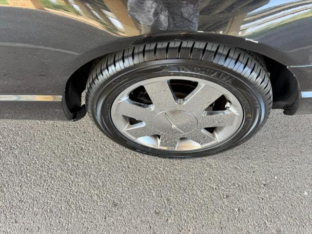 2002 Ford Thunderbird Base