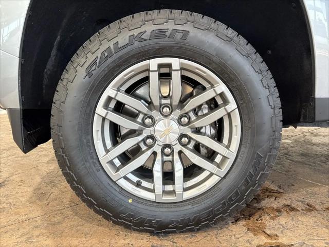 2024 Chevrolet Colorado 2WD LT