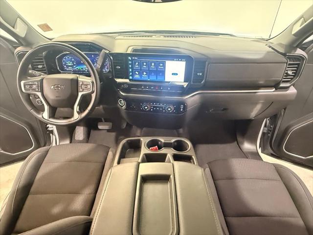 2024 Chevrolet Silverado 1500 4WD Crew Cab Short Bed RST