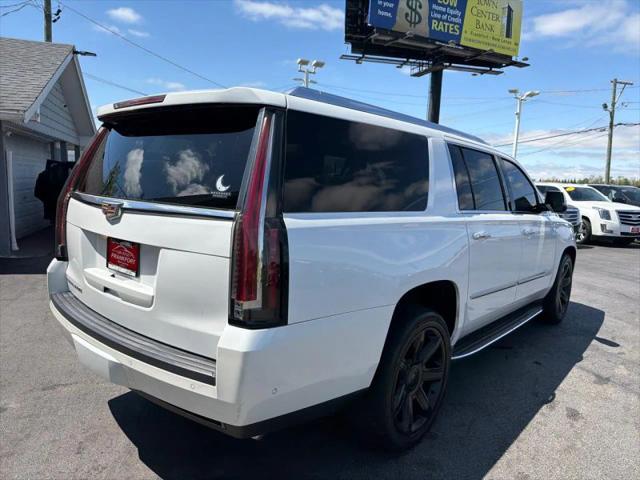 2017 Cadillac Escalade ESV Luxury