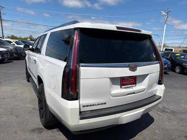 2017 Cadillac Escalade ESV Luxury