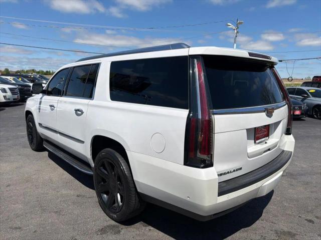 2017 Cadillac Escalade ESV Luxury