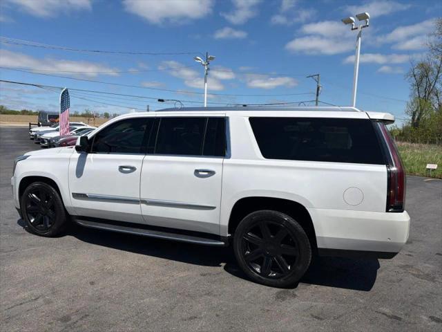 2017 Cadillac Escalade ESV Luxury