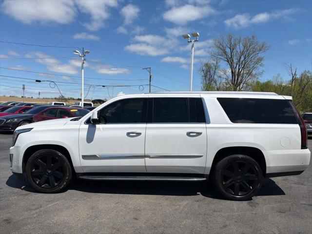2017 Cadillac Escalade ESV Luxury