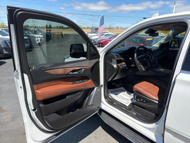 2017 Cadillac Escalade ESV Luxury
