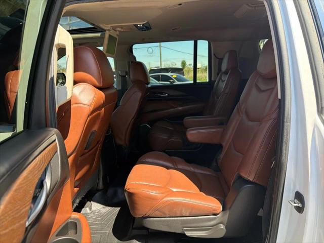 2017 Cadillac Escalade ESV Luxury