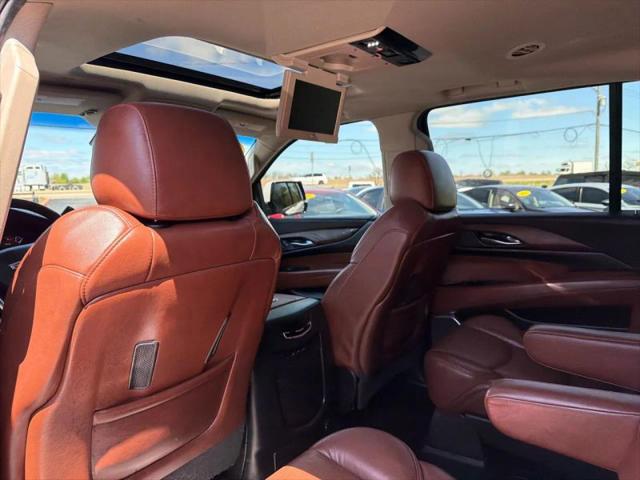 2017 Cadillac Escalade ESV Luxury