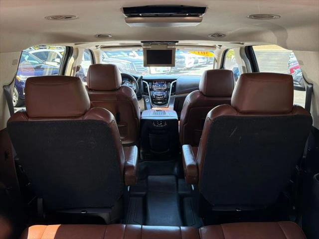2017 Cadillac Escalade ESV Luxury