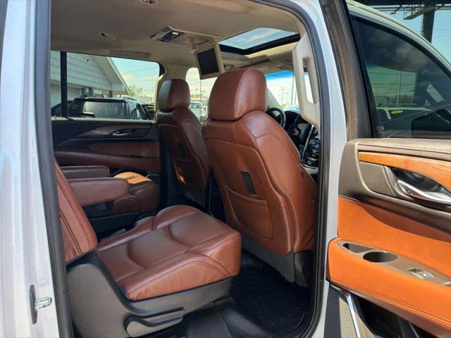 2017 Cadillac Escalade ESV Luxury