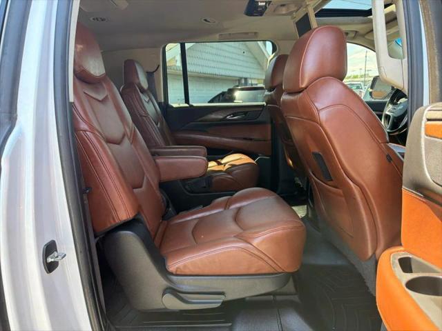 2017 Cadillac Escalade ESV Luxury
