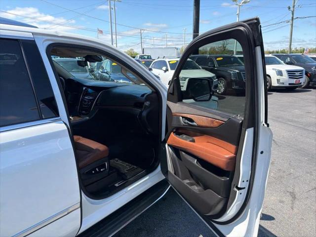 2017 Cadillac Escalade ESV Luxury