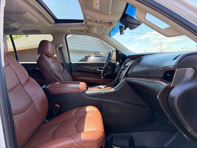 2017 Cadillac Escalade ESV Luxury