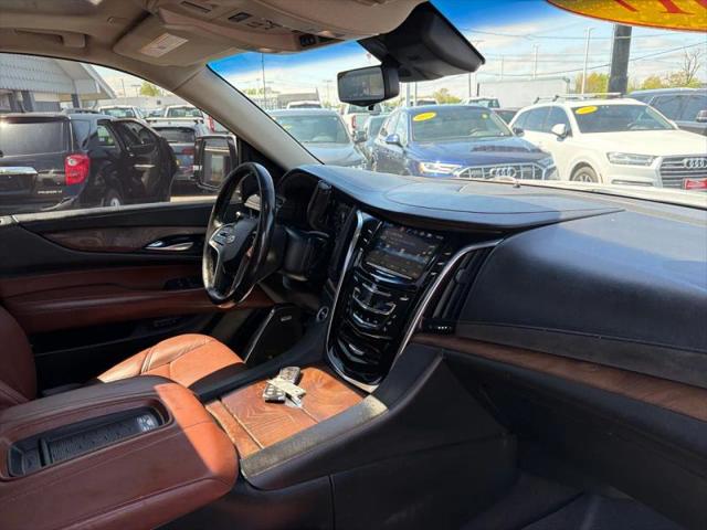 2017 Cadillac Escalade ESV Luxury