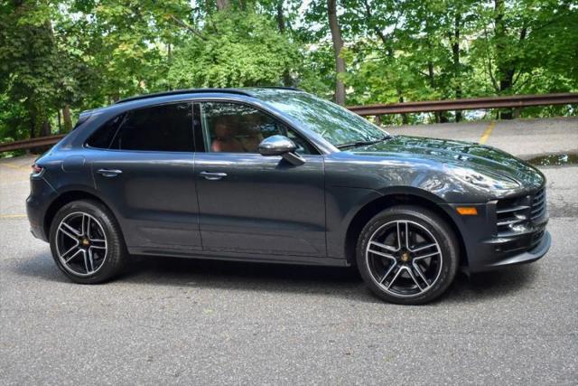 2020 Porsche Macan Base