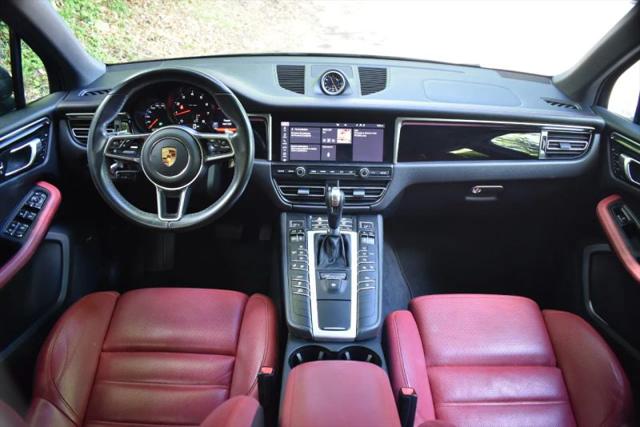 2020 Porsche Macan Base