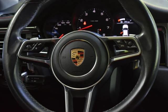 2020 Porsche Macan Base