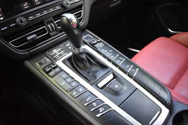 2020 Porsche Macan Base