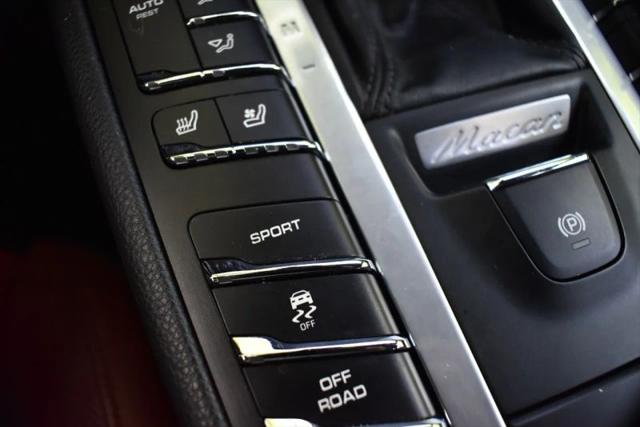 2020 Porsche Macan Base