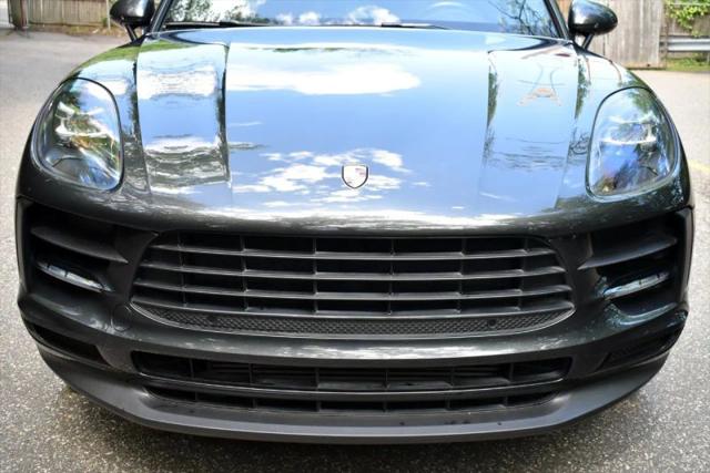 2020 Porsche Macan Base