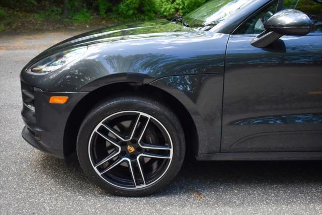 2020 Porsche Macan Base