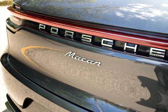 2020 Porsche Macan Base