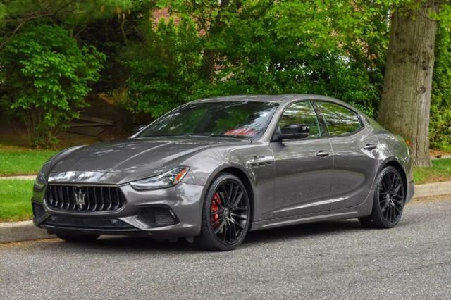 2022 Maserati Ghibli Modena Q4
