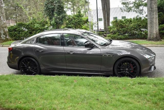 2022 Maserati Ghibli Modena Q4