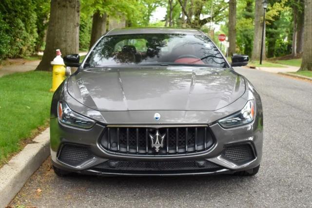 2022 Maserati Ghibli Modena Q4