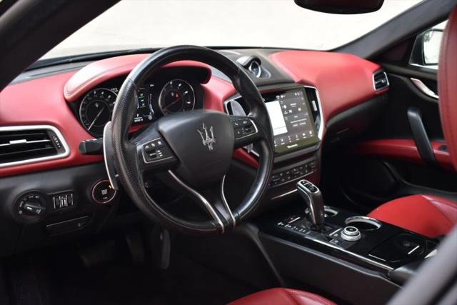 2022 Maserati Ghibli Modena Q4
