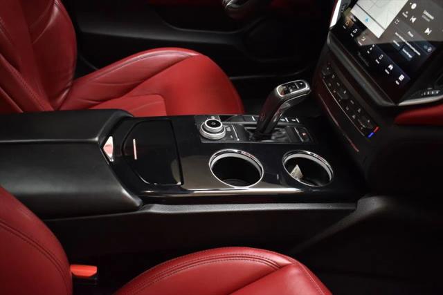 2022 Maserati Ghibli Modena Q4