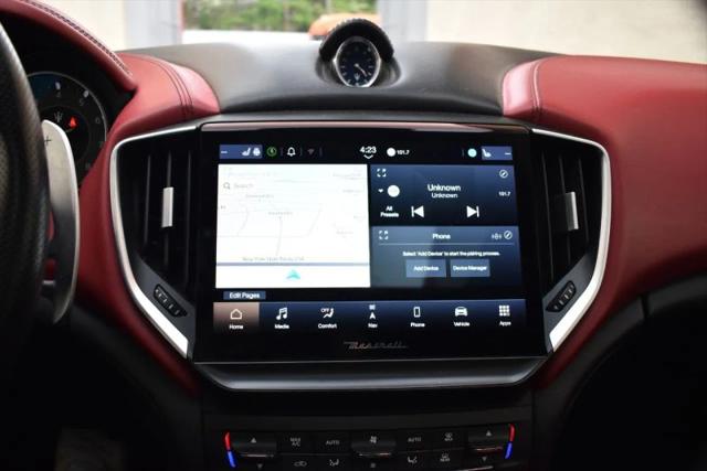 2022 Maserati Ghibli Modena Q4