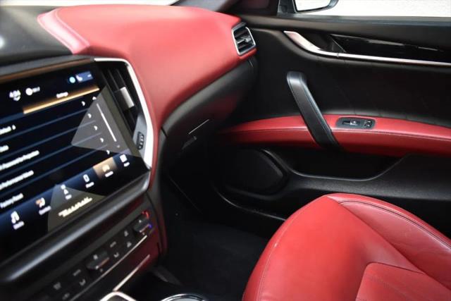 2022 Maserati Ghibli Modena Q4