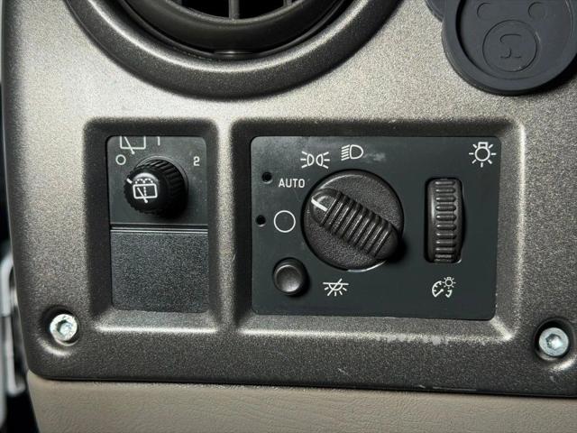 2003 HUMMER H2 Base