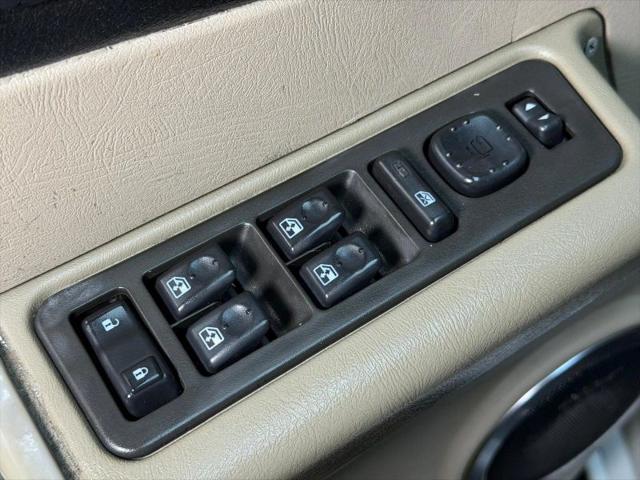 2003 HUMMER H2 Base