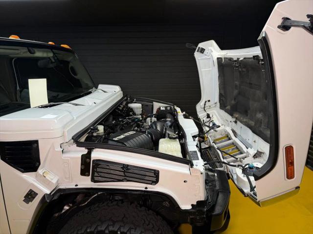 2003 HUMMER H2 Base