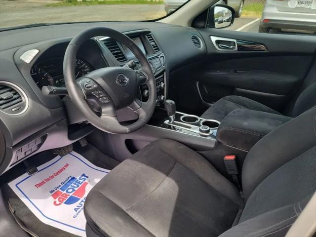2015 Nissan Pathfinder SV