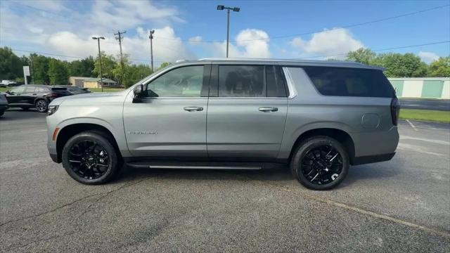 2026 Chevrolet Suburban LT, 4WD