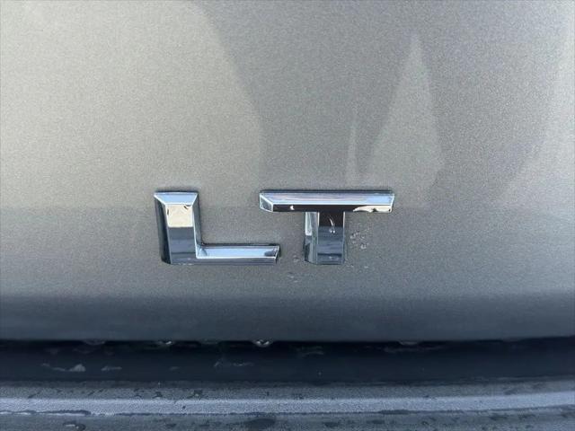 2026 Chevrolet Suburban LT, 4WD