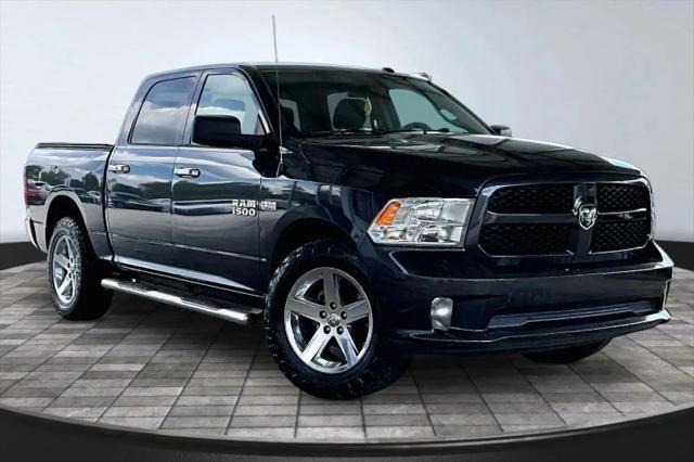 2017 Ram 1500 Express Crew Cab 4x4 5'7" Box