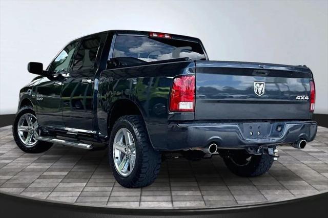 2017 Ram 1500 Express Crew Cab 4x4 5'7" Box