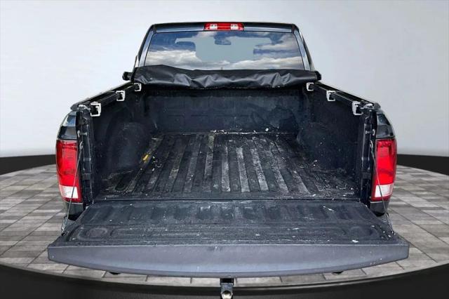 2017 Ram 1500 Express Crew Cab 4x4 5'7" Box