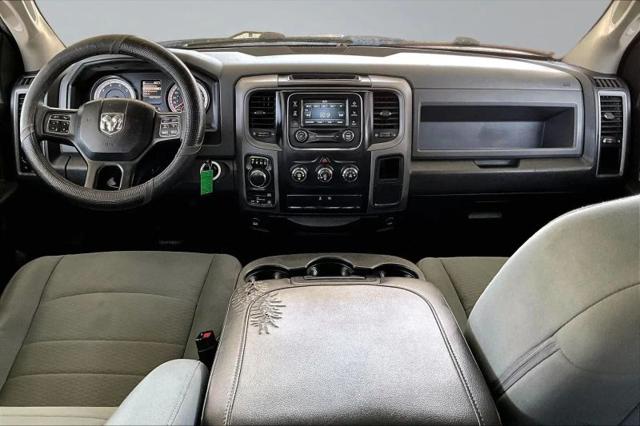 2017 Ram 1500 Express Crew Cab 4x4 5'7" Box