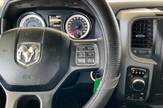 2017 Ram 1500 Express Crew Cab 4x4 5'7" Box