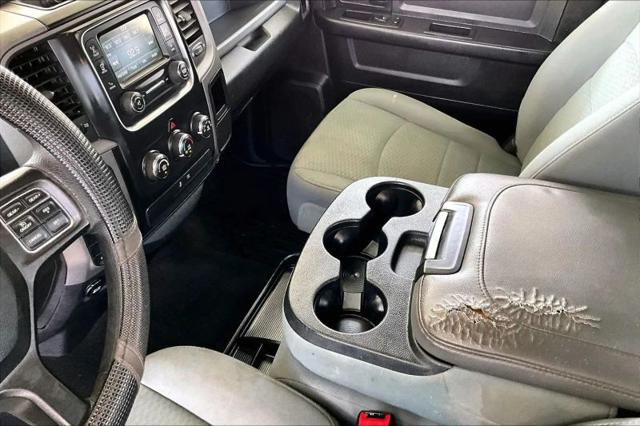 2017 Ram 1500 Express Crew Cab 4x4 5'7" Box