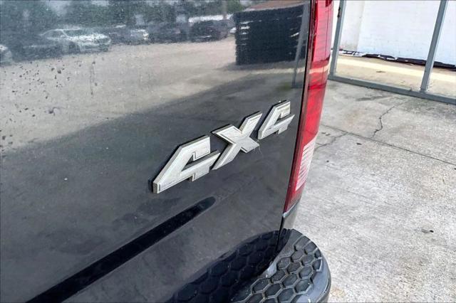 2017 Ram 1500 Express Crew Cab 4x4 5'7" Box